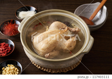 参鶏湯 117403111
