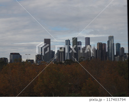 SkyBusから見たMelbourne市街の風景 SkyBusから見たMelbourne市街の風景 117403794