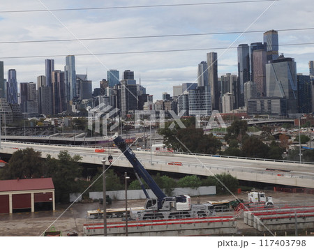 SkyBusから見たMelbourne市街の風景 SkyBusから見たMelbourne市街の風景 117403798