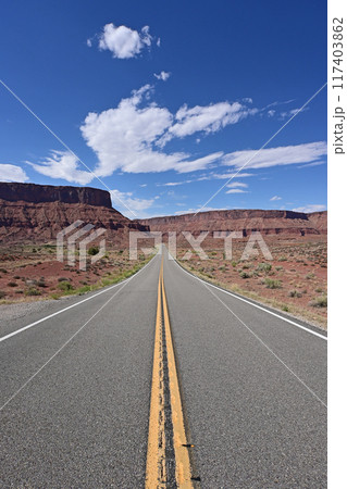 Scenery along Utah State Route 128 near Moab, Utah. Scenery along Utah State Route 128 near Moab, Utah. 117403862