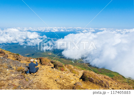 秋の鳥海山登山:七高山からの眺め 秋の鳥海山登山:七高山からの眺め 117405883