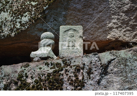 尾道 千光寺 岩屋観音にて 尾道 千光寺 岩屋観音にて 117407395