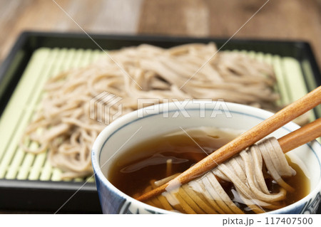 蕎麦 箸あげ 箸で持ち上げる 蕎麦 箸あげ 箸で持ち上げる 117407500