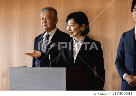 政治家　演説 117409541