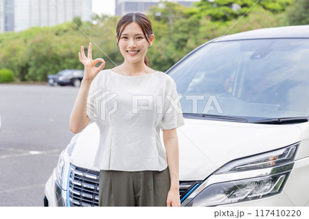 若い女性 運転 若い女性 運転 117410220