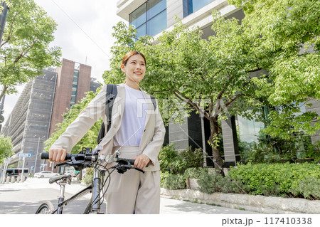 通勤 女性 自転車 通勤 女性 自転車 117410338