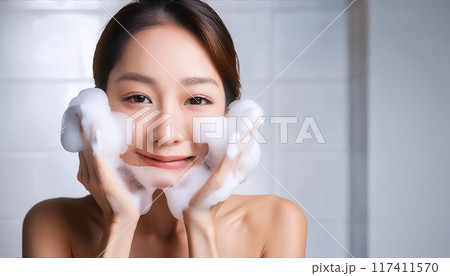洗顔する女性(AI生成画像) 洗顔する女性(AI生成画像) 117411570