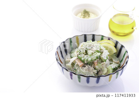 ゴーヤとツナのサラダ 117411933