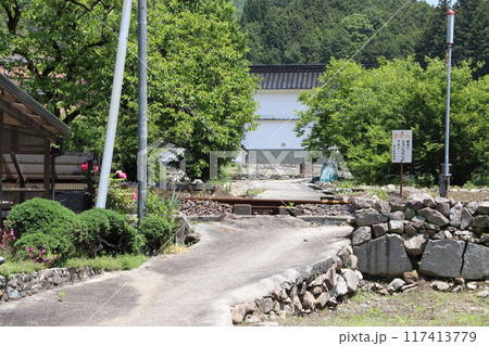 伯備線沿線の勝手踏切(岡山県高梁市) 伯備線沿線の勝手踏切(岡山県高梁市) 117413779