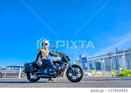 大型アメリカンバイクでツーリング 横浜みなとみらい 大型アメリカンバイクでツーリング 横浜みなとみらい 117420483