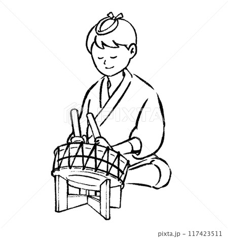 祭囃子　太鼓を叩く男性のイラスト 117423511