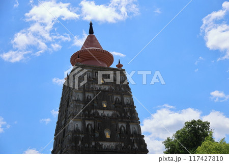 顕本法花華宗　総本山　妙満寺（仏舎利大塔） ／ 京都市左京区岩倉幡枝町 117427810