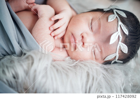 新生児 117428092