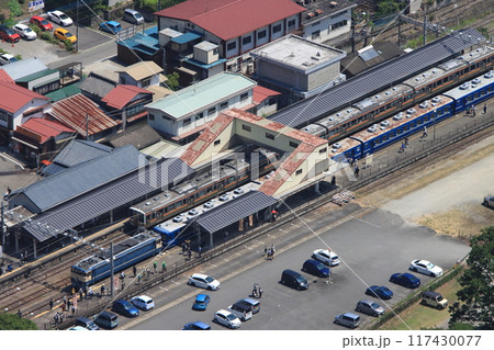 引退直前のELぐんまよこかわ号の到着に賑わう横川駅の風景_2024/8/3撮影 117430077