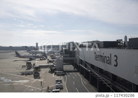 羽田空港第3ターミナル　滑走路 117430286