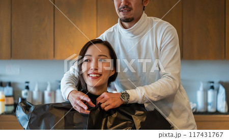 beauty parlor 117431767