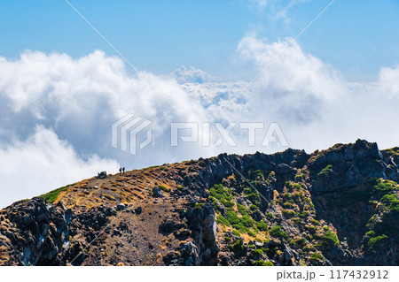 秋の鳥海山登山:外輪山コース 秋の鳥海山登山:外輪山コース 117432912