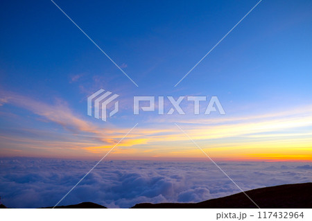 白山山頂からの夜明け 白山山頂からの夜明け 117432964