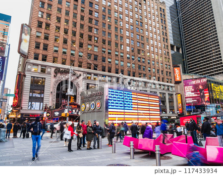 ニューヨーク タイムズスクエア ※一部ソフトフォーカス ニューヨーク タイムズスクエア ※一部ソフトフォーカス 117433934