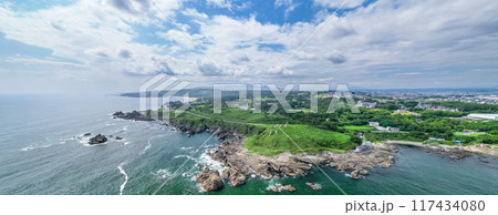 空撮「青森県」八戸市の美しい種差海岸沿いを撮影 空撮「青森県」八戸市の美しい種差海岸沿いを撮影 117434080