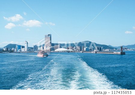 瀬戸内クルーズ(高松港~小豆島・土庄港) 瀬戸内クルーズ(高松港~小豆島・土庄港) 117435053