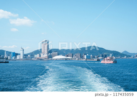 瀬戸内クルーズ(高松港~小豆島・土庄港) 瀬戸内クルーズ(高松港~小豆島・土庄港) 117435059