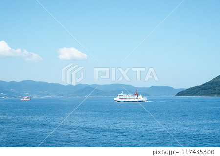 夏の瀬戸内フェリークルーズ（高松～小豆島・土庄） 117435300