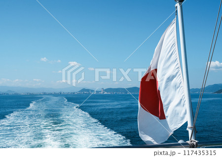 夏の瀬戸内フェリークルーズ（高松～小豆島・土庄） 117435315