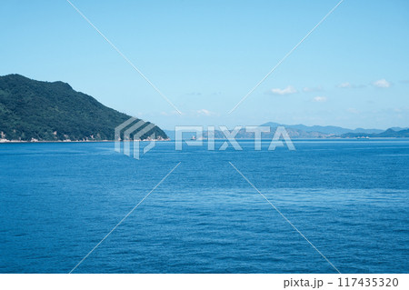 夏の瀬戸内フェリークルーズ(高松~小豆島・土庄) 夏の瀬戸内フェリークルーズ(高松~小豆島・土庄) 117435320