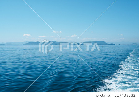 夏の瀬戸内フェリークルーズ（高松～小豆島・土庄） 117435332