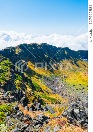 秋の鳥海山登山:外輪山と千蛇谷 秋の鳥海山登山:外輪山と千蛇谷 117435983