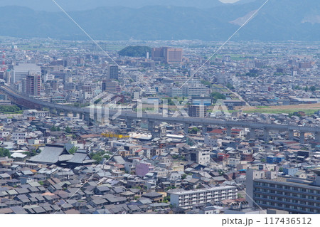 八幡山展望台からの福井市中心市街地の眺め 八幡山展望台からの福井市中心市街地の眺め 117436512