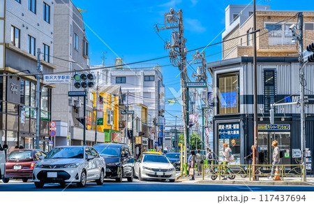 東京都世田谷区の都市風景　駒沢大学駅 117437694
