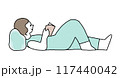 寝そべって読書する女性のイラスト 寝そべって読書する女性のイラスト 117440042