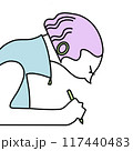 書き物をする女性の横顔イラスト 書き物をする女性の横顔イラスト 117440483