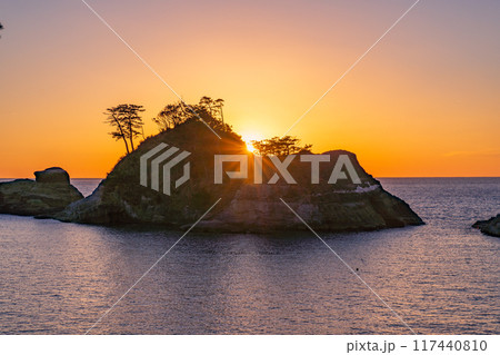 【静岡県】西伊豆・堂ヶ島の夕景 117440810