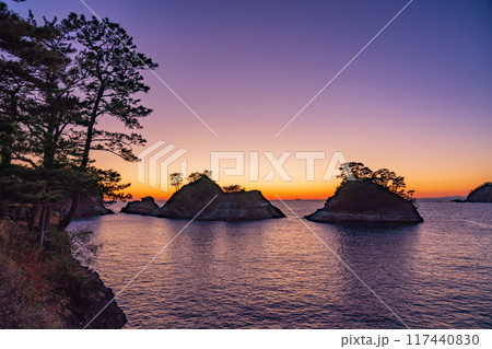【静岡県】西伊豆・堂ヶ島の夕景 117440830