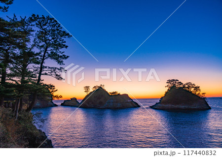 【静岡県】西伊豆・堂ヶ島の夕景 117440832