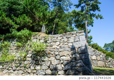 愛知県豊橋市 吉田城 石碑と石垣 愛知県豊橋市 吉田城 石碑と石垣 117441026