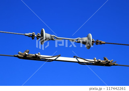 電源の混触を防ぐ… 直流電化区間の『デッドセクション』 電源の混触を防ぐ… 直流電化区間の『デッドセクション』 117442261