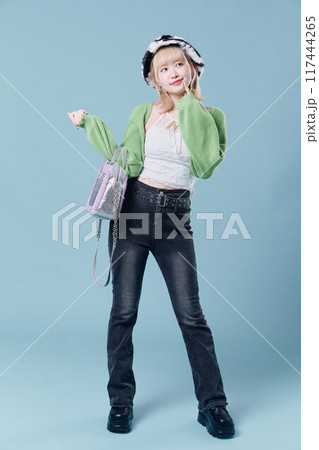 Y2Kファッションモデル Y2Kファッションモデル 117444265