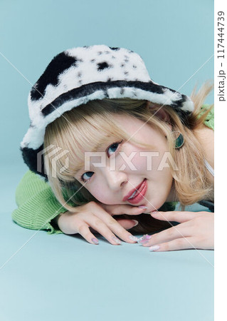 Y2Kファッションモデル 117444739