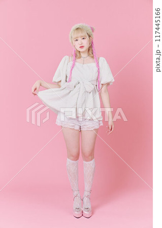 Y2Kファッションモデル 117445166