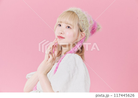 Y2Kファッションモデル 117445626