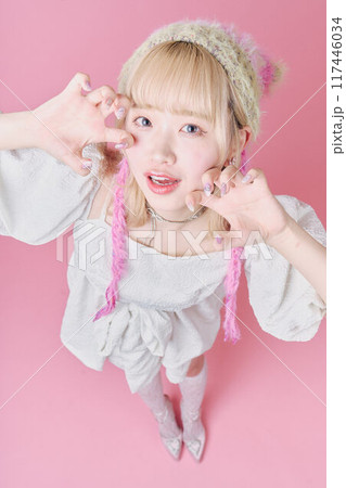 Y2Kファッションモデル 117446034