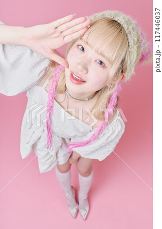 Y2Kファッションモデル 117446037