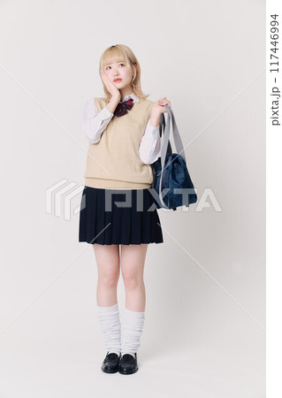 金髪の女子高生 金髪の女子高生 117446994