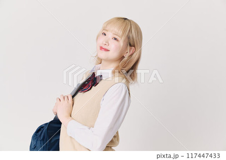 金髪の女子高生 金髪の女子高生 117447433