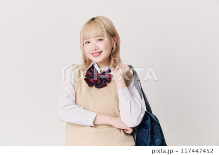金髪の女子高生 金髪の女子高生 117447452
