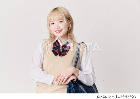 金髪の女子高生 117447455